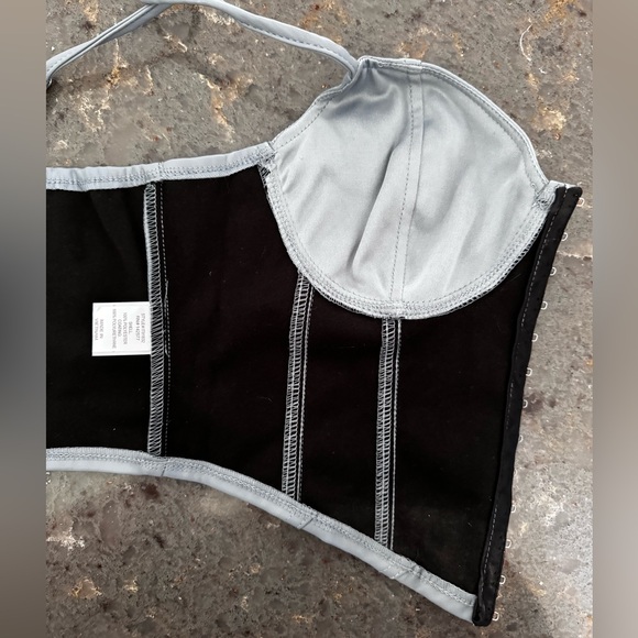 Faux leather bustier crop top - Picture 4 of 7